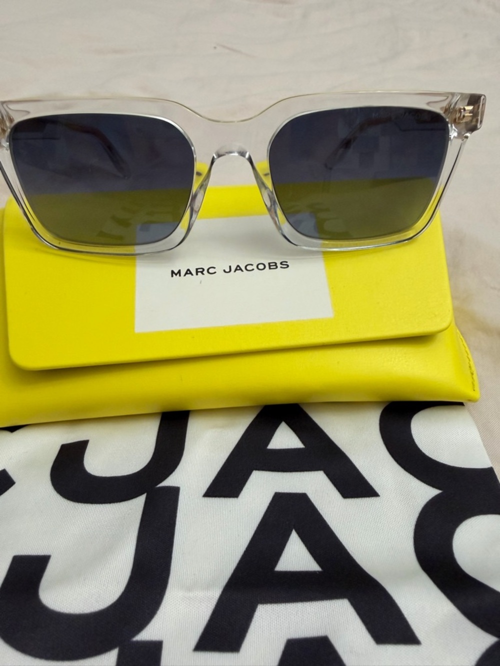 Marc Jacobs Clear Frame Sunglasses with Dark Gray Lenses and Yellow Case - Picture 2 of 4